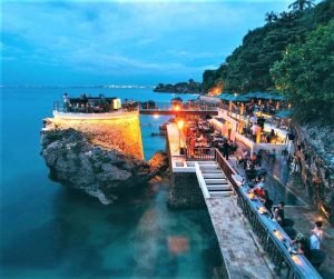 Bali-Rock-Bar-Photo-by-@Wildchameleons