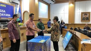 photo_2023-05-06_23-23-48