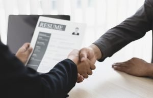 Ilustrasi Kontrak Kerja