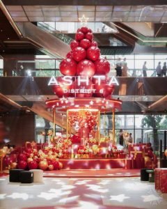 ASHTA District 8 Glimmering Noël