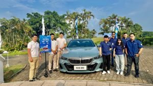 Bagi-Bagi Keberuntungan di Tahun Ular