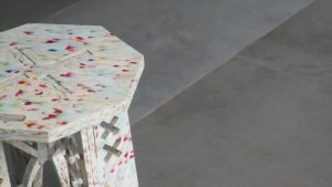 Furnitur Estetik dari Botol Plastik