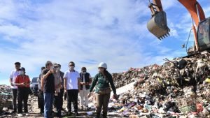 Screenshot_20250525_233704_Photo Editor