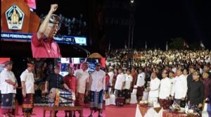 Screenshot_20250602_092845_InCollage - Collage Maker