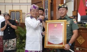 Screenshot_20250814_203311_Photo Editor