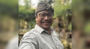 Screenshot_20251012_222435_InCollage - Collage Maker