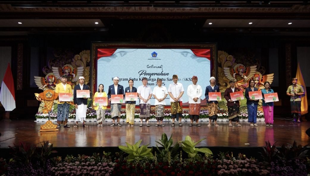 Screenshot_20251223_223204_WhatsAppBusiness