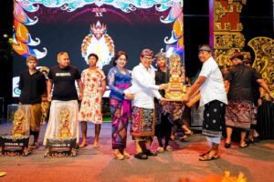 Dresta Lango dan Dharma Shanti (1)_x5GX2pwL6A