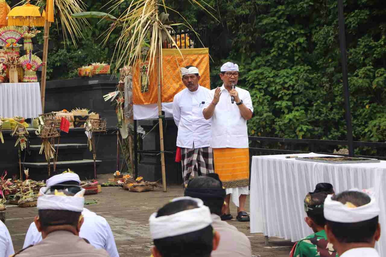 Melaspas Tempat Melasti (4)_wRSSwbzp5D