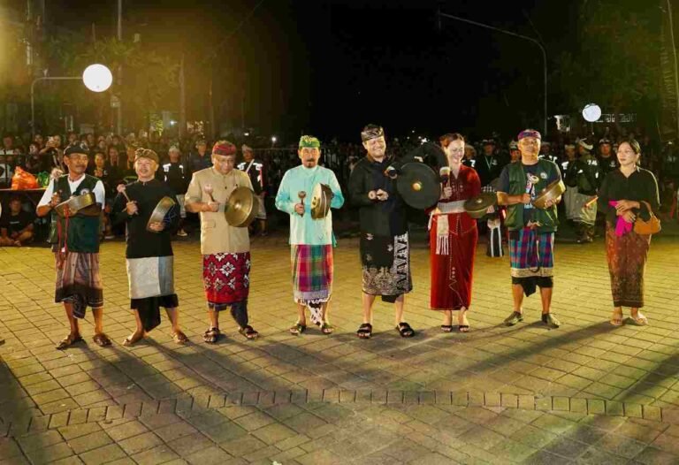 Mengwi Ogoh-Ogoh Festival (1)_khi5ps0g2C