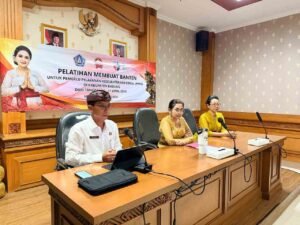 Pelatihan Pembuatan Banten (2)_csixfCOL4X