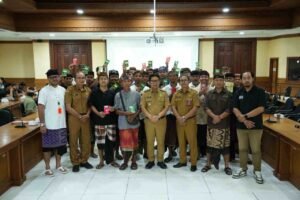 Penyerahan buku rekening tabungan (6)_tbKm20fg6d