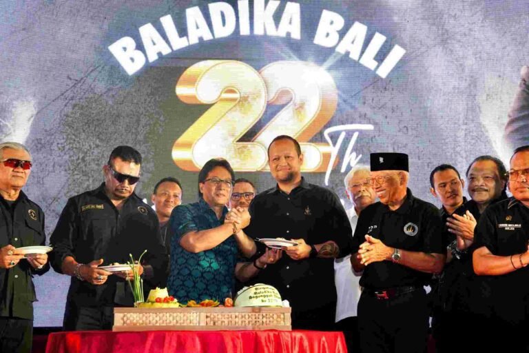 Wabup Bagus Alit Sucipta Dampingi Wagub Giri Prasta Hadiri HUT Ke-22 Baladika Bali, Salurkan Ribuan Komposter Bantu Pemerintah Kelola Sampah