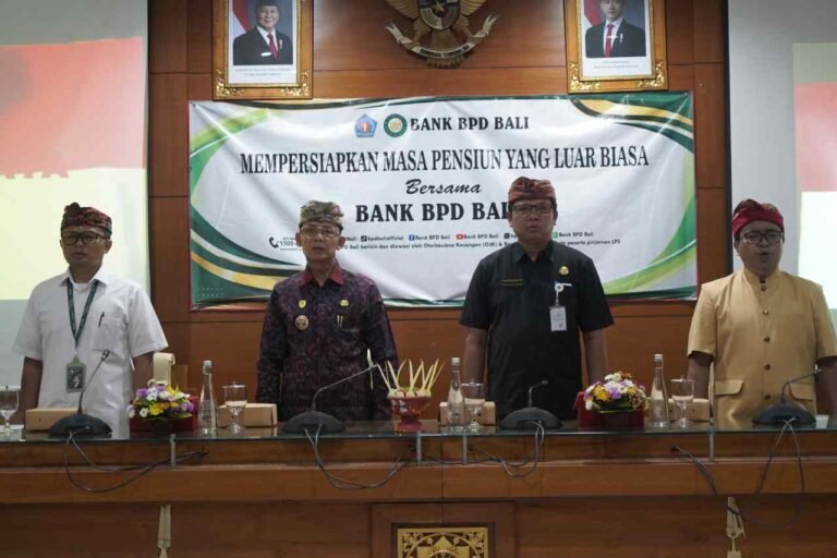 Bupati Satria Buka Sosialisasi Persiapan Purna Tugas dan Layanan Taspen bagi ASN Klungkung