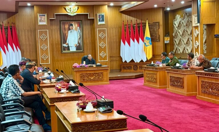 Koster Serap Aspirasi Pelaku Usaha Taksi dan Dorong Percepatan Elektrifikasi Transportasi di Bali