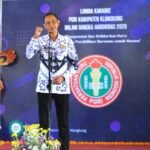 Peringati Hardiknas 2026, Wabup Tjok Surya Buka Lomba Karaoke Antar Guru