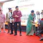 Hadiri Konkerprov PGRI Bali 2026, Putri Koster Dorong Guru Tingkatkan Kompetensi dan Wawasan