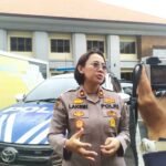 ‘Manusia Silver’ Bawa Pisau di Kuta, Polisi Selidiki Dugaan Pengarah di Lapangan
