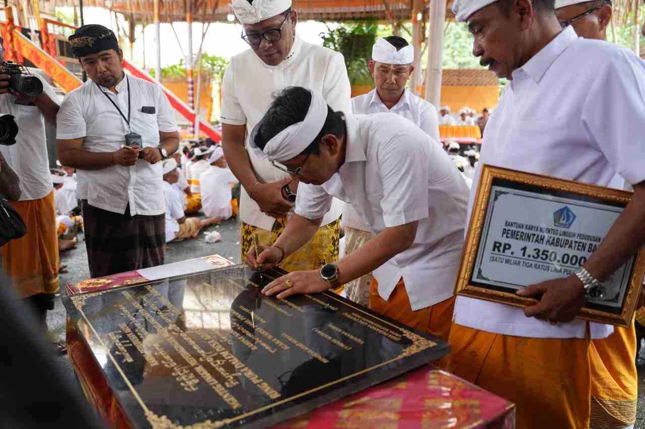 Karya Ngenteg Linggih di Desa Adat Semana Abiansemal (2)_Q0lrHb2V9d
