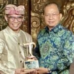 Tata Kelola Ekonomi Daerah Terbaik, Gubernur Koster Dianugerahi Tribun Bali Award, Dahlan: Kontribusi Mulia untuk Masyarakat