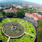 9 Destinasi Solo Traveling Terbaik dan Aman di Indonesia Terutama bagi Pemula