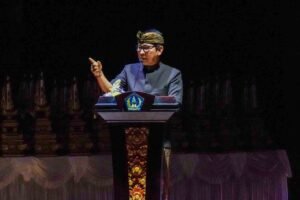 Bupati Adi Arnawa Lepas 26 Duta Seni (8)_8CUUObhR9k