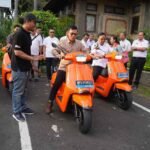 Wujudkan Klungkung Green Island, Bupati Satria Terima Hasil Studi Kelayakan Elektrifikasi Nusa Penida dari PT Inako
