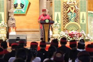 Tutup FESTA II Tahun 2026, Bupati Sanjaya Apresiasi Peran Generasi Muda dalam Pelestarian Budaya (3)_dDRv4jcK7k_lleQ768o2K