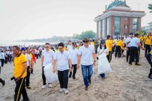 Aksi Bersih Pantai dan Pelepasan Tukik (3)_PSgskQad6J