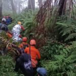 Pendaki Pingsan di Gunung Agung Berhasil Dievakuasi Tim SAR