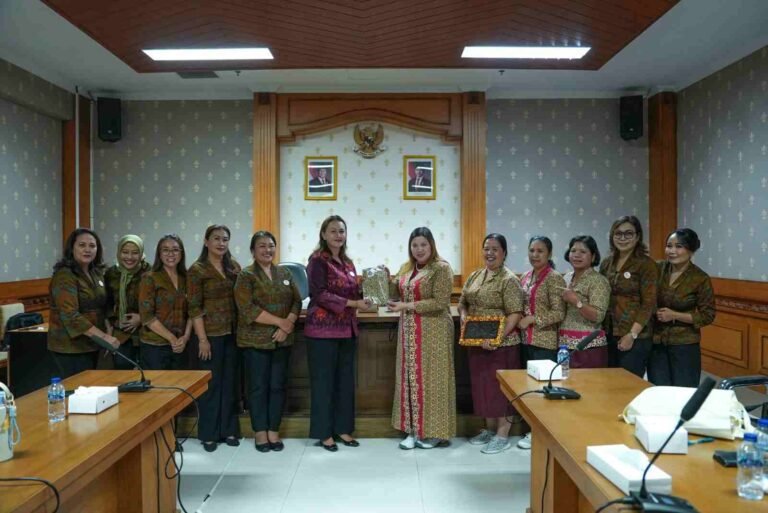 Ketua GOW Badung Terima Kunjungan Kerja GOW Kabupaten Sekadau, Perkuat Silaturahmi dan Berbagi Pengalaman Organisasi