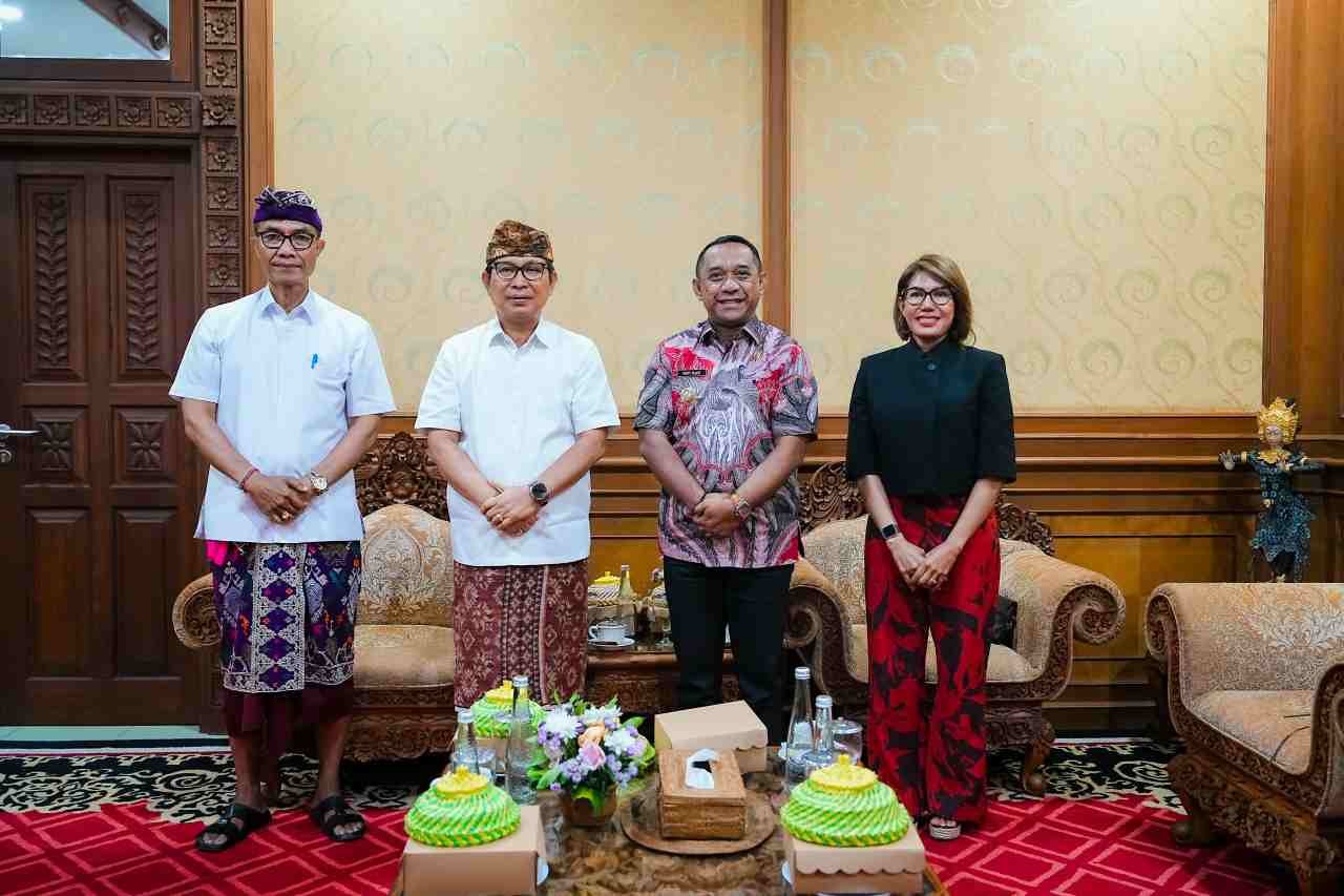Kunjungan Bupati Manggarai (1)_e05fcM9L3V