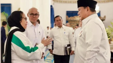 kepala_badan_gizi_nasional_bgn_nanik_s._deyang_mengundurkan_diri_1784681296