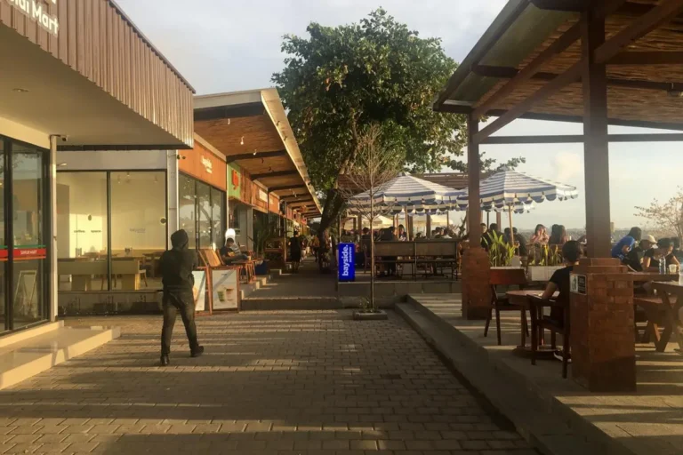 5 Pantai di Denpasar untuk Healing Sepulang Kerja, Menikmati Duduk Santai di Tepi Pantai