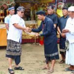 Diikuti 16 Sawa, Wagub Giri Prasta Hadiri Ngaben Massal Perdana Desa Adat Mengandang