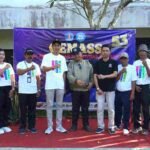 Lepas Jalan Sehat HUT SMPN 1 Banjarangkan, Wabup Tjok Surya Tekankan Semangat Kebersamaan dan Pentingnya Pendidikan Karakter