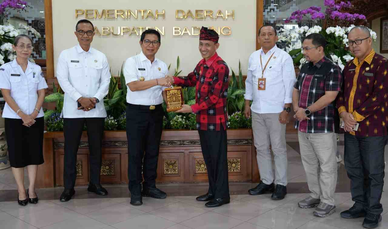 Kunja Bupati Wakatobi (1)_0iNWuxb44L