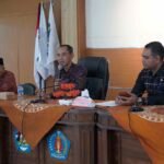 Pimpin Monev Penyelenggaraan Pemerintahan Desa, Wabup Tjok Surya Tekankan Perkuat Sinergi Program dan Akuntabilitas Keuangan