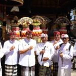 Persembahyangan Bhakti Penganyar Pemkab Tabanan di Pura Hulundanu Batur, Songan