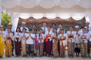Lomba Tradisional di Festival Kapal (1)_8MqOnb2d9m