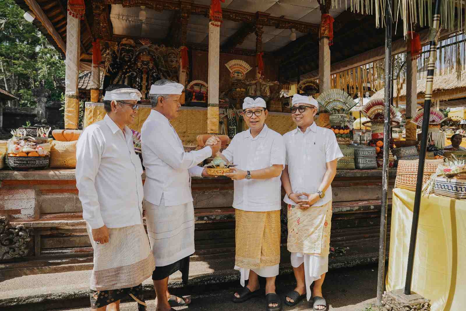 Piodalan di Desa Adat Selat (1)_lfOTgODH0L