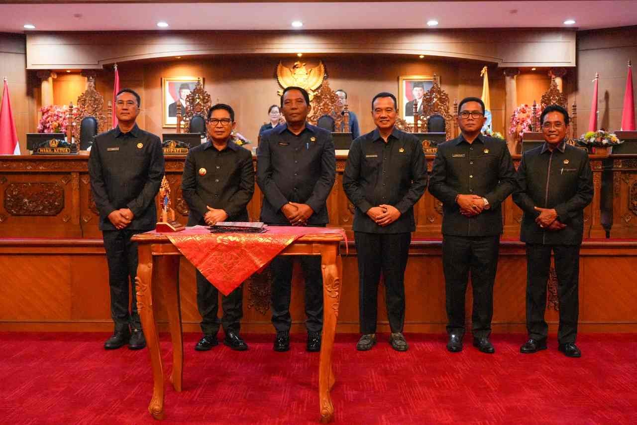 Tetapkan Raperda (5)_6A0l9gCY21