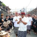 Bupati Sanjaya Apresiasi Semangat Gotong Royong Krama Kembang Merta dalam Pelaksanaan Karya Pitra Yadnya
