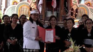 Duta Budaya dan Ketua Pakis MDA (1)_YxMqBpk03p