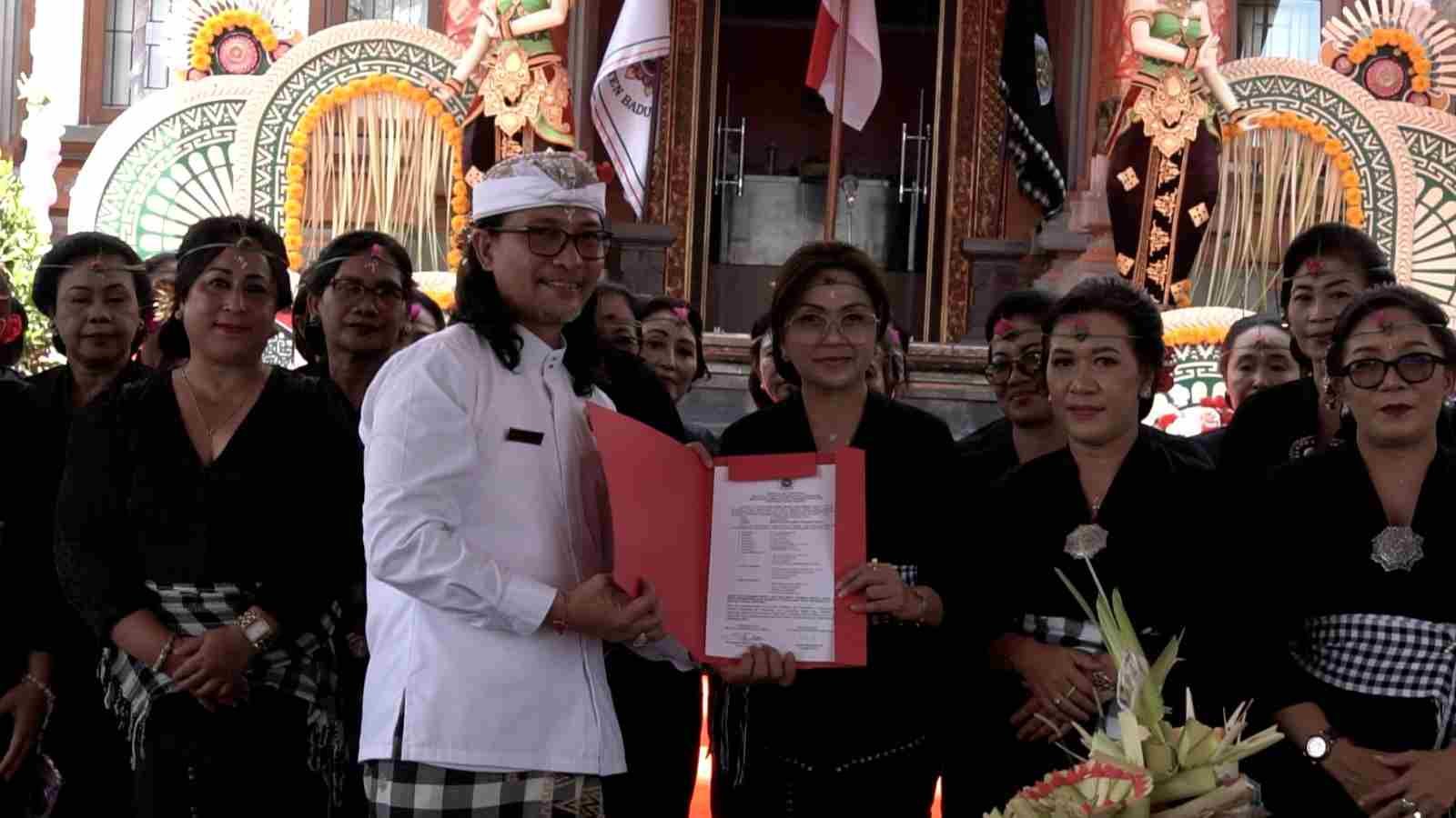 Duta Budaya dan Ketua Pakis MDA (1)_YxMqBpk03p