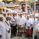 Wali Kota Jaya Negara Hadiri Karya Melaspas Kori Agung Pura Pesanakan Pasek Agung Tegal
