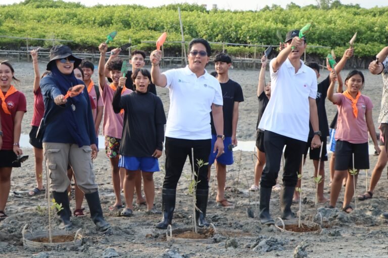 Wagub Giri Prasta Ajak Masyarakat Jaga Kelestarian Mangrove