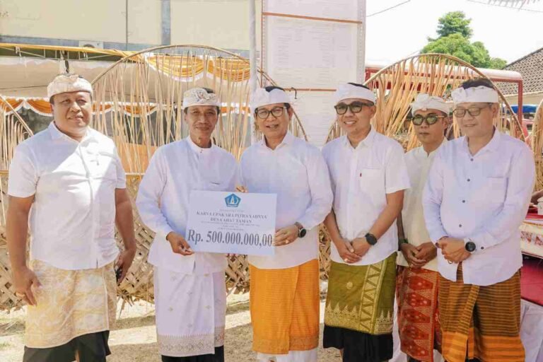 Karya Atma Wedana Kinembulan Desa Adat Taman, Bupati Badung Ajak Rawat Pilar Adat