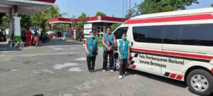 Petugas Kesehatan siaga di SPBU Lukluk (2)_7ScV3zqx5x