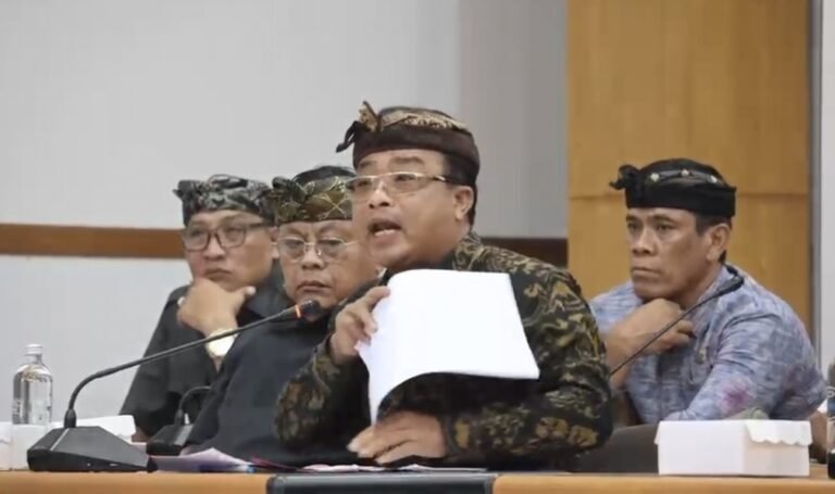 Putu Tika Ajak Profesional Asal Klungkung Bawa Pulang Pengalaman untuk Bangun Daerah